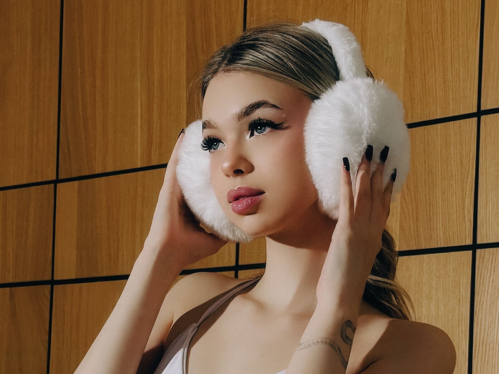 EllaBentley Porn Vip Show